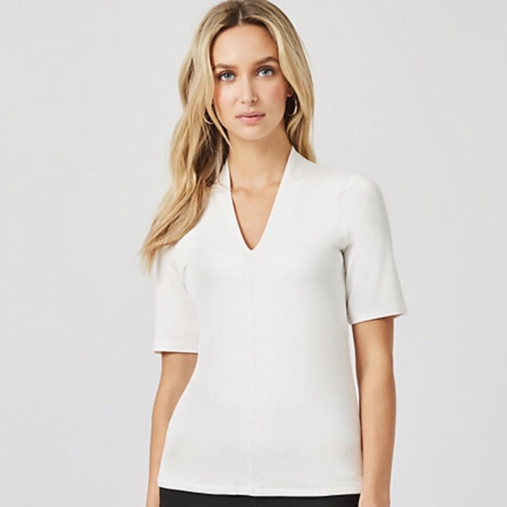 NWT Le Chateau Structured Neck Short Sleeve White Top -Size S